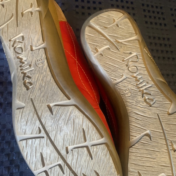 Romika red and tan genuine leather Mary Janes stitch detail super comfy size 39 - Picture 2 of 7